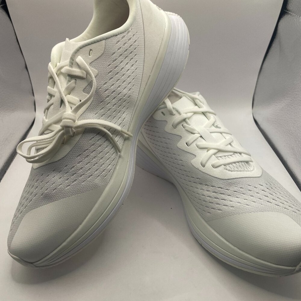 NEW Lane - Eight Men's White The Relay Trainer M RT2101 Sneakers Size 11.5 NIB